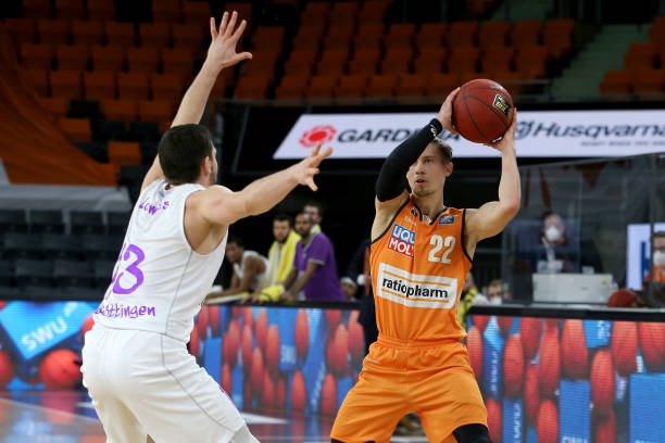 更反映了他 更反映了他